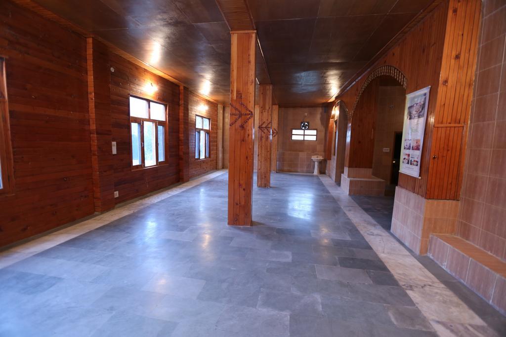 Hotel Ridge View Manāli Kültér fotó