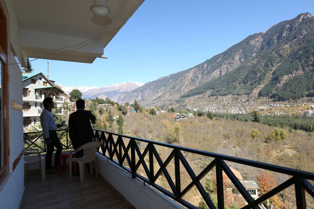 Hotel Ridge View Manāli Kültér fotó