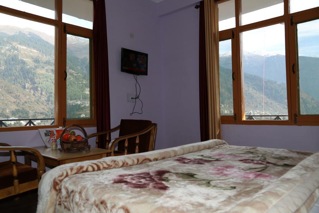 Hotel Ridge View Manāli Szoba fotó